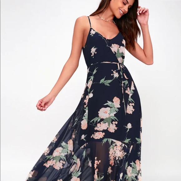 Lulu’s floral maxi dress - Picture 1 of 7